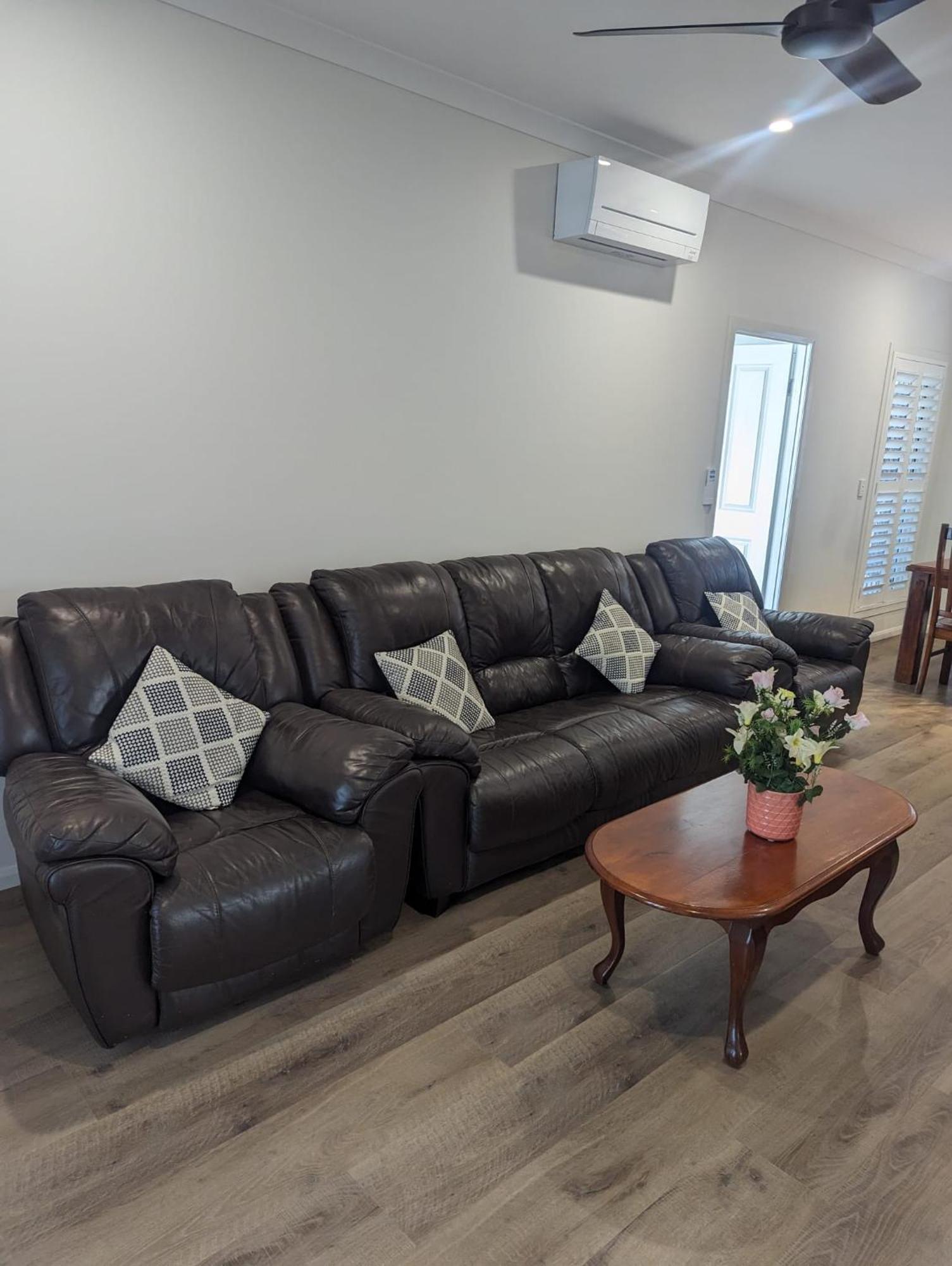 Immaculate 2-beds Entire House Chermside *